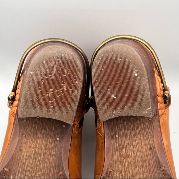 SAM EDELMAN CAMEL BOOTIE - Picture 10 of 17